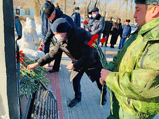 15 февраля 2021 08